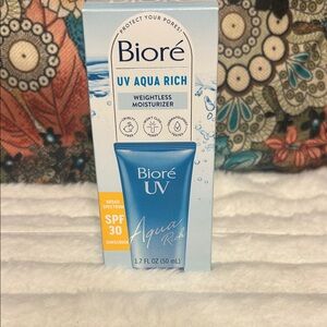 UV Aqua Rich Weightless Moisturizer - 1.7oz